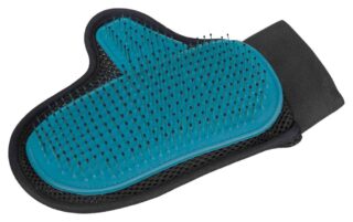 Karvahoolduskinnas, traadist harjastega, 18 × 24 cm.